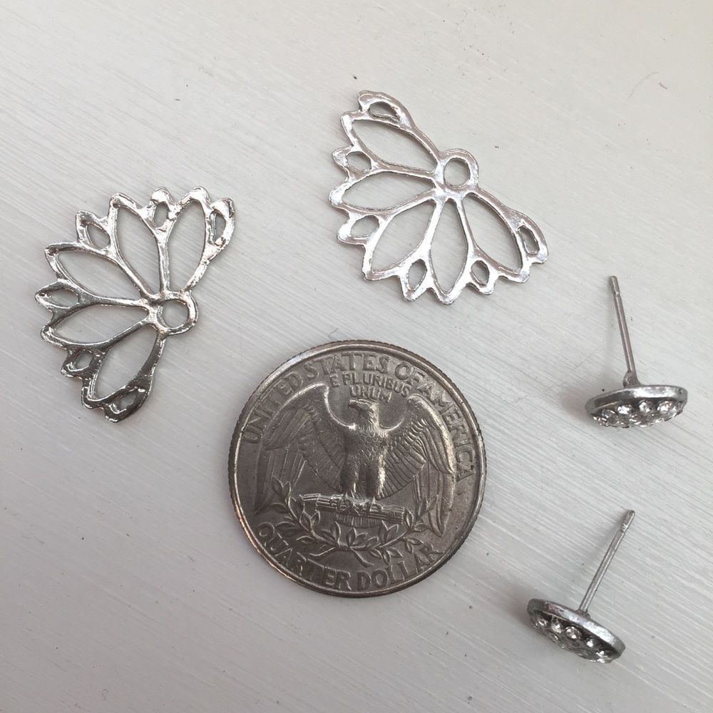 ⚜️𝟯𝟬%𝗢𝗙𝗙 𝗯𝘂𝗻𝗱𝗹𝗲𝘀 𝟯+⚜️ NEW Floral Rhinestone Jacket Earrings - Picture 9 of 12